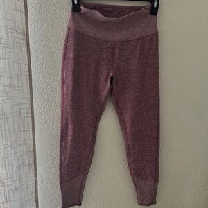 ALO Yoga Women's Maroon Leggings